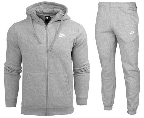 nike herren trainingsanzug club 19 sweat|Men's Workout Hoodies & Sweatshirts. Nike.com.